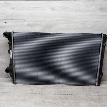 Радиатор основной Volkswagen Passat B6 1.9tdi мкпп (27)  