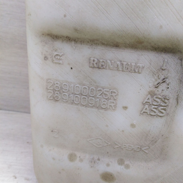 Рено сандеро степвей 2 где предохранитель