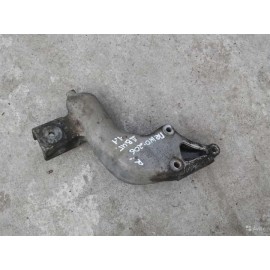 Кронштейн двигателя правый Peugeot 206 