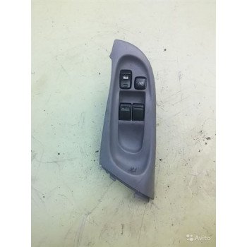 Блок управления передними стеклоподъемниками Nissan Almera N16